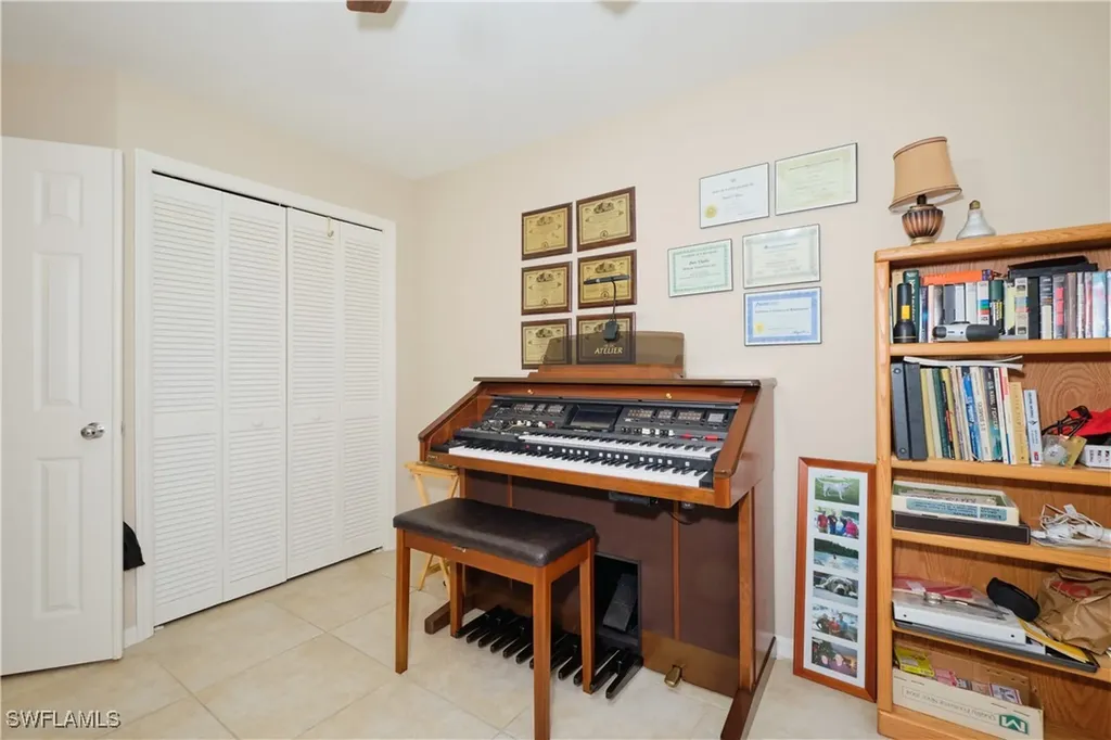 4634 SW 12th Place Cape Coral FL 33914