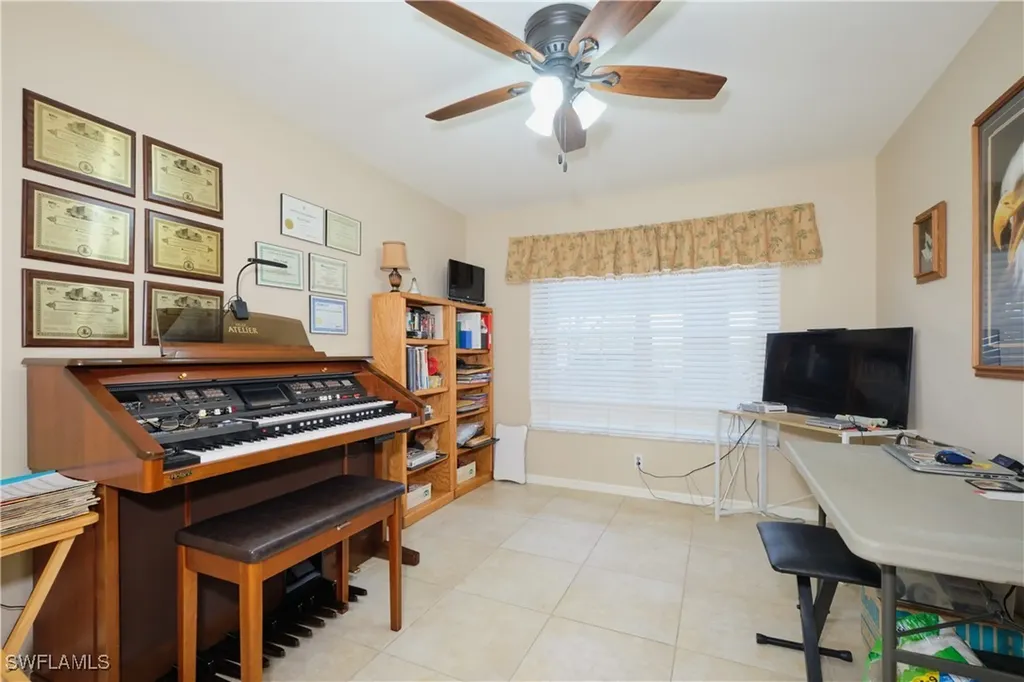 4634 SW 12th Place Cape Coral FL 33914