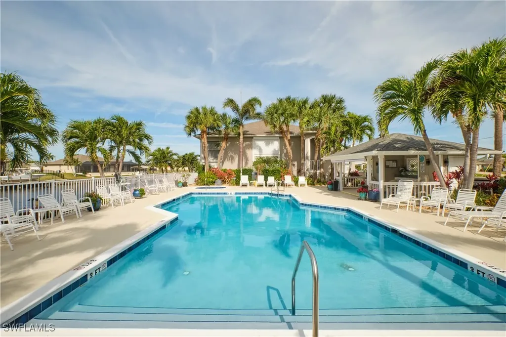 4634 SW 12th Place Cape Coral FL 33914