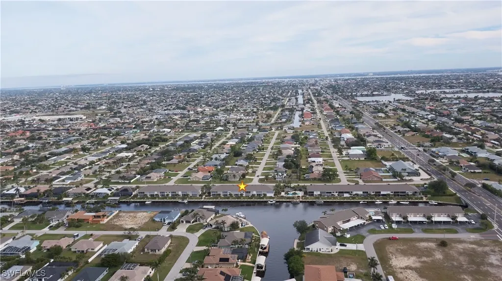 4634 SW 12th Place Cape Coral FL 33914