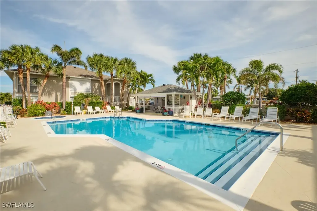 4634 SW 12th Place Cape Coral FL 33914