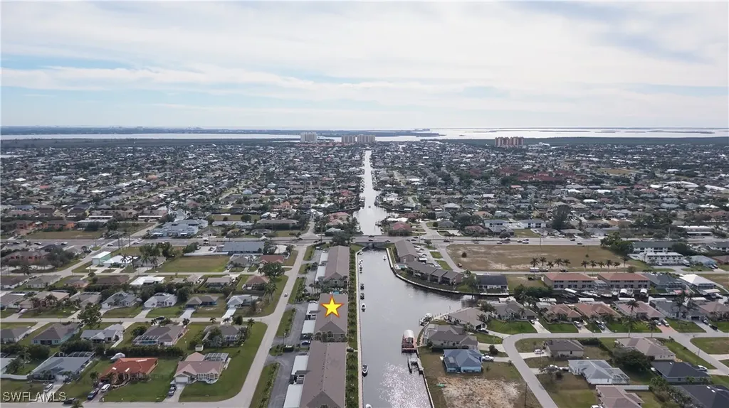 4634 SW 12th Place Cape Coral FL 33914