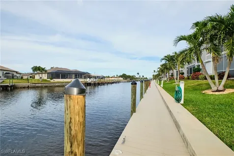 4634 SW 12th Place Cape Coral FL 33914