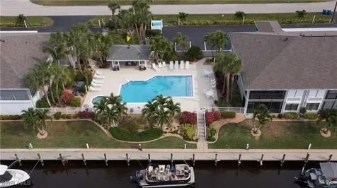 4634 SW 12th Place Cape Coral FL 33914