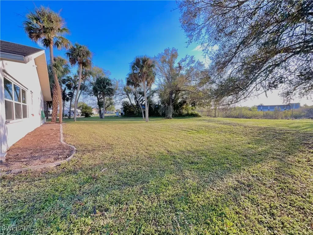 16279 Horizon Road North Fort Myers FL 33917