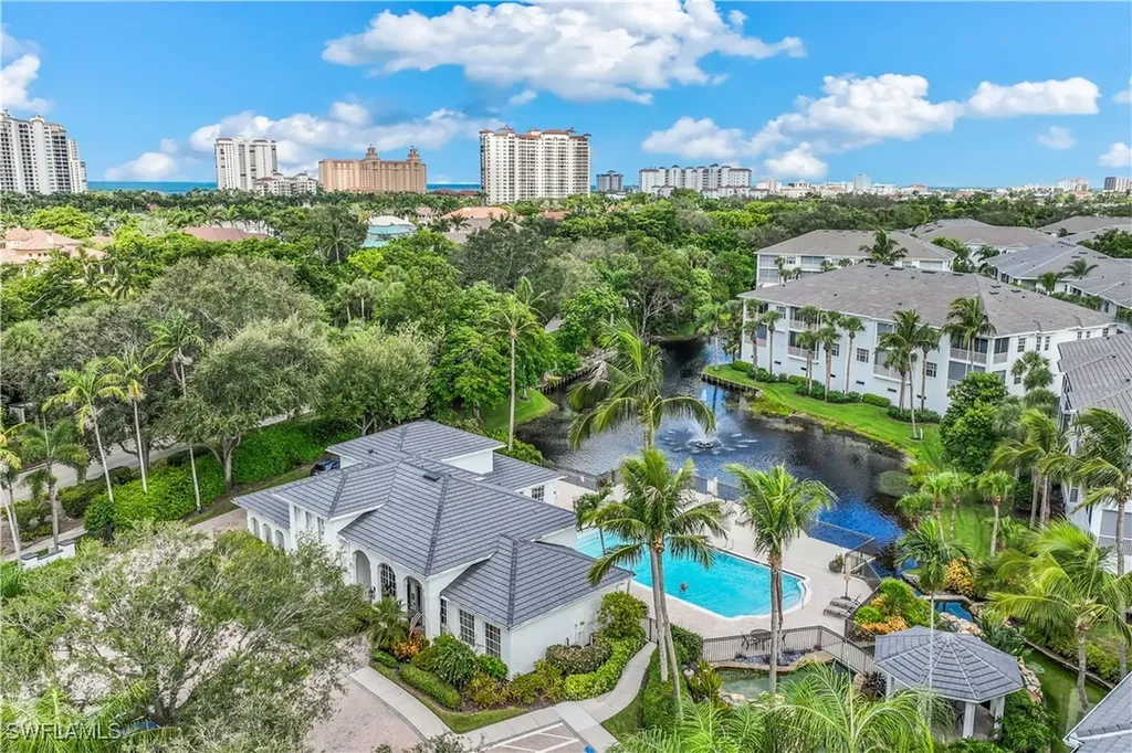 805 Bentwater Circle Naples FL 34108