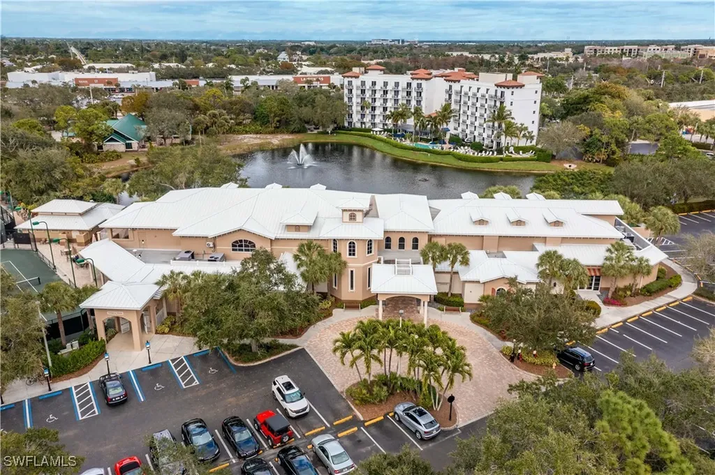 805 Bentwater Circle Naples FL 34108