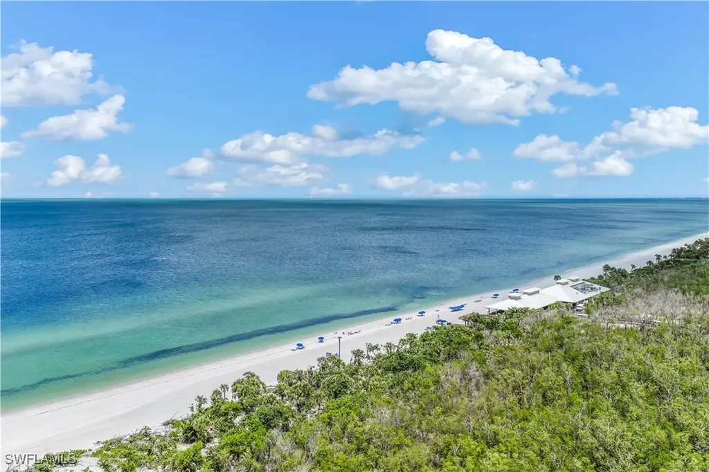 805 Bentwater Circle Naples FL 34108