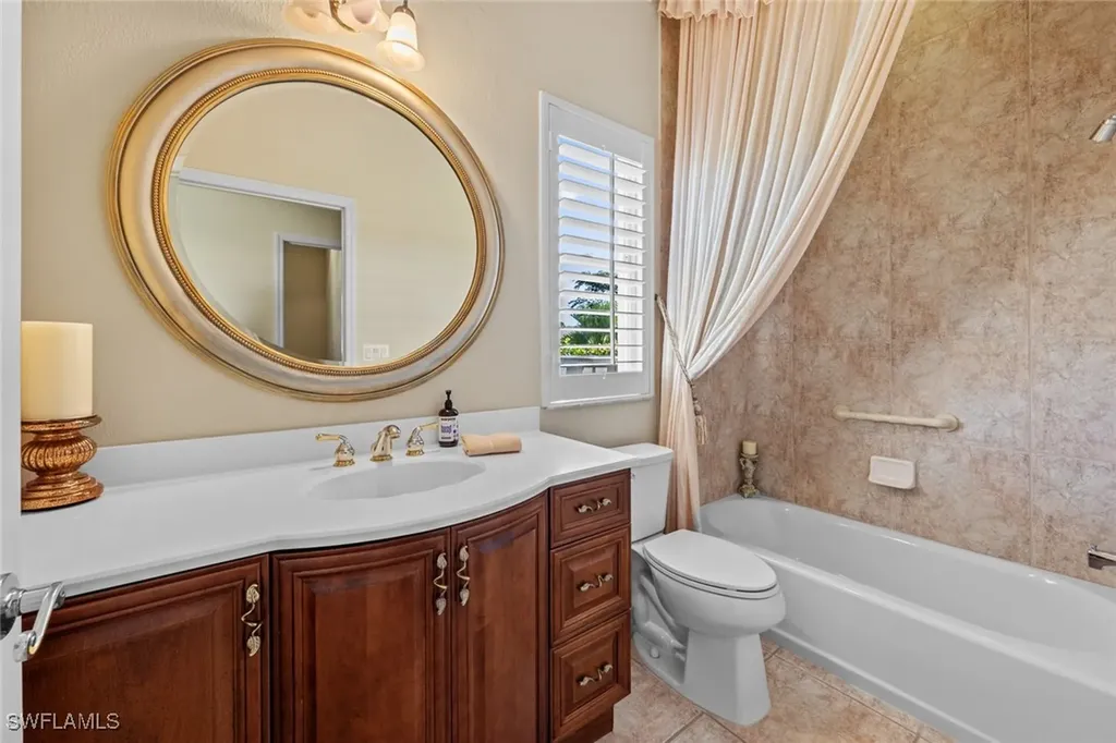 8830 King Lear Court Fort Myers FL 33908