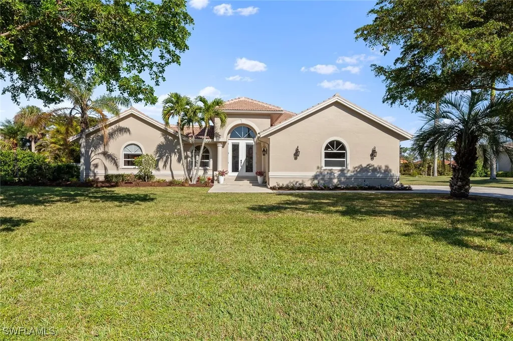 8830 King Lear Court Fort Myers FL 33908