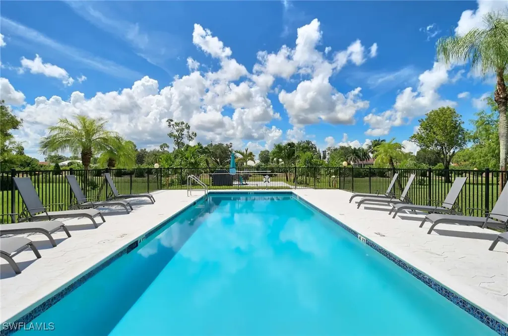 5695 Rattlesnake Hammock Road Naples FL 34113