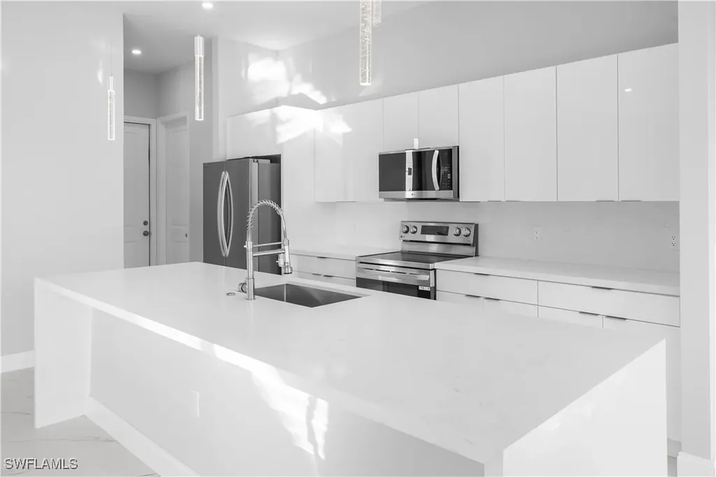 2848 NW 3rd Terrace Cape Coral FL 33993