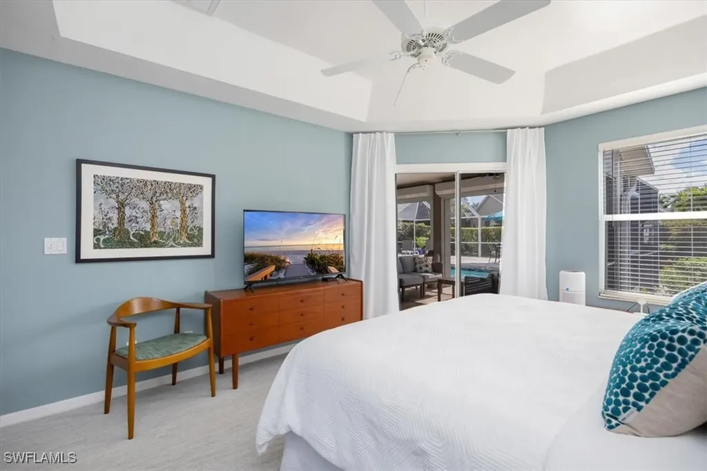 1835 Piccadilly Circus Naples FL 34112