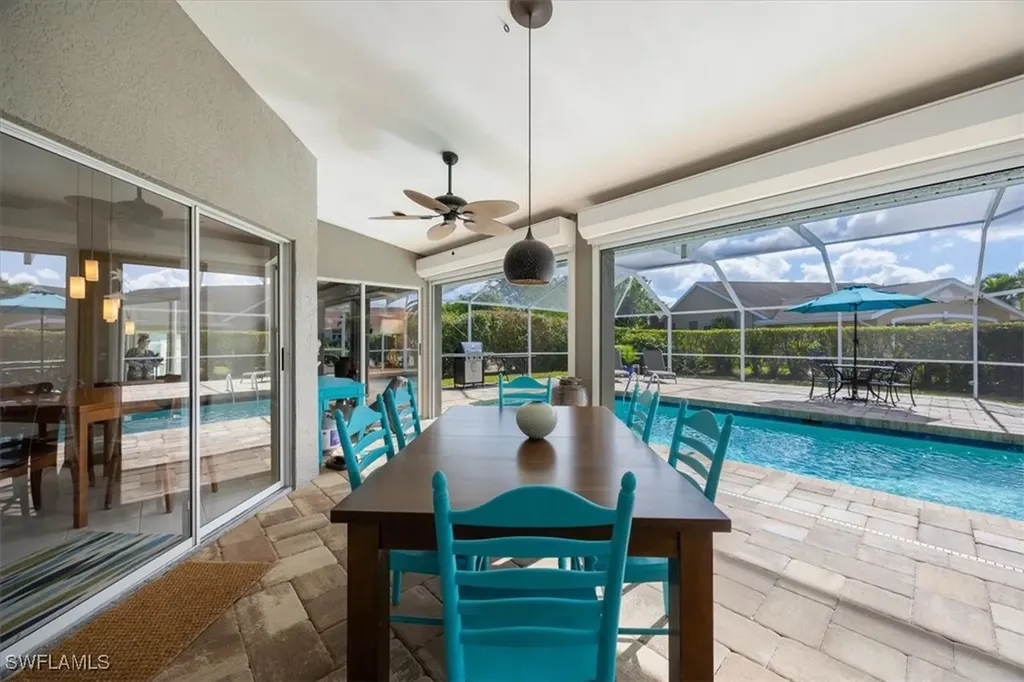 1835 Piccadilly Circus Naples FL 34112