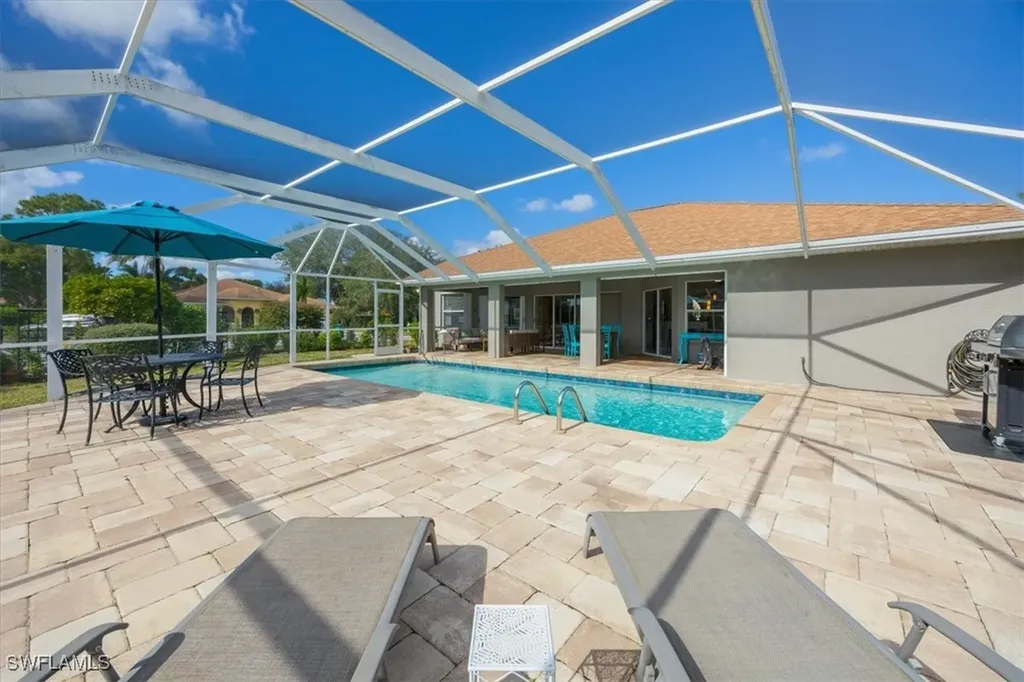 1835 Piccadilly Circus Naples FL 34112