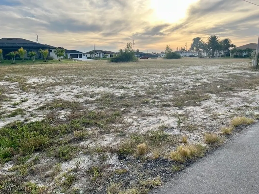 4304 NW 28th Street Cape Coral FL 33993