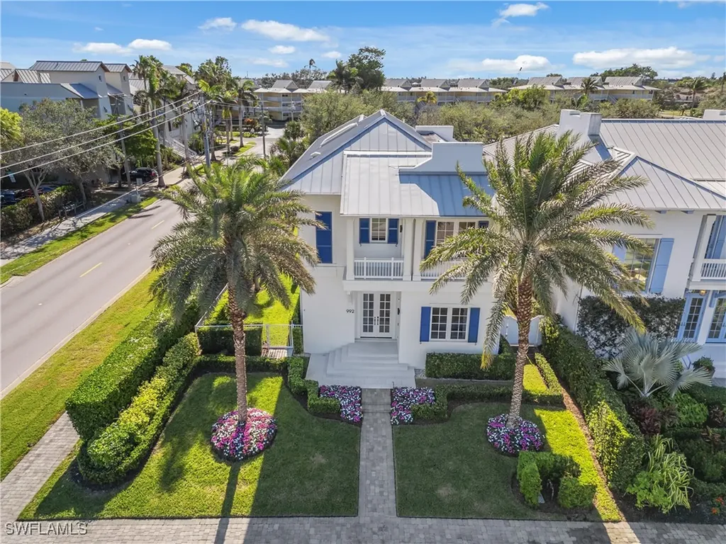 992 9th Avenue S Naples FL 34102