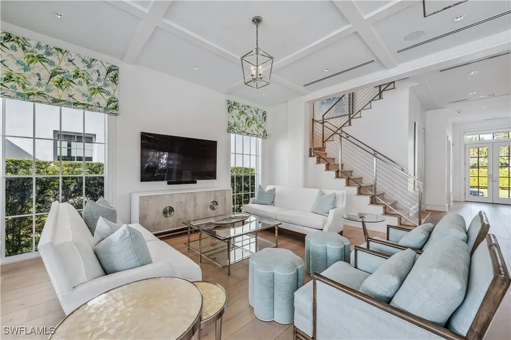 992 9th Avenue S Naples FL 34102