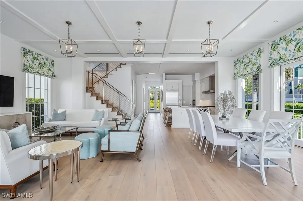 992 9th Avenue S Naples FL 34102