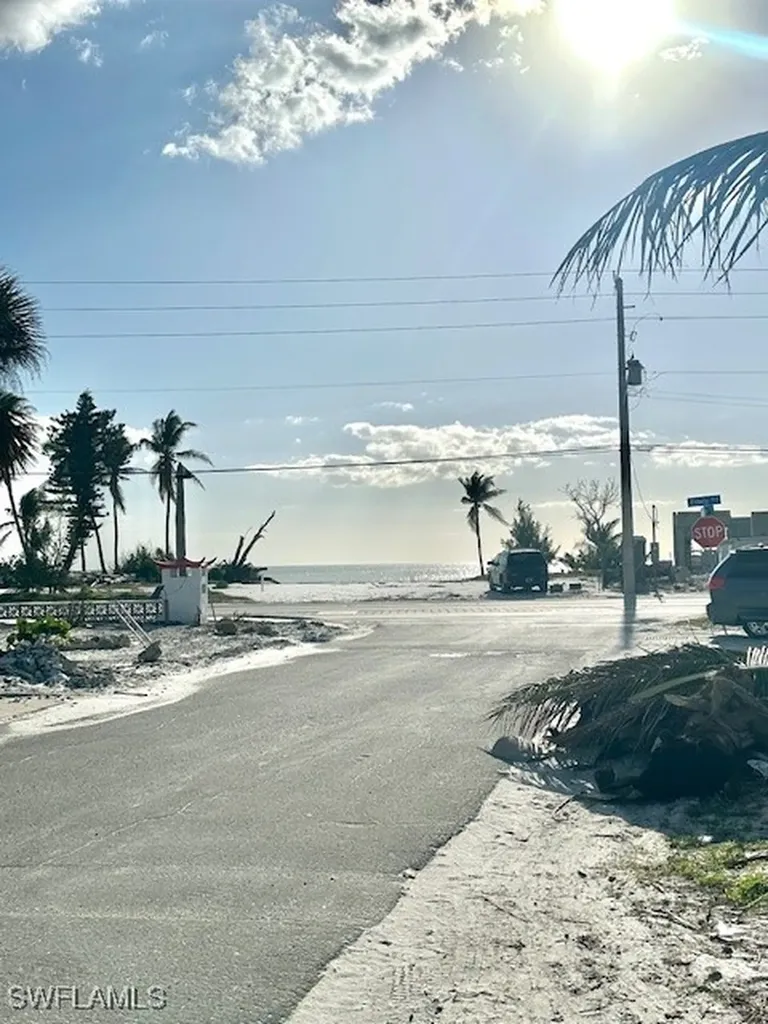 111 Hibiscus Drive Fort Myers Beach FL 33931