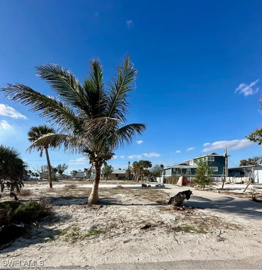 111 Hibiscus Drive Fort Myers Beach FL 33931