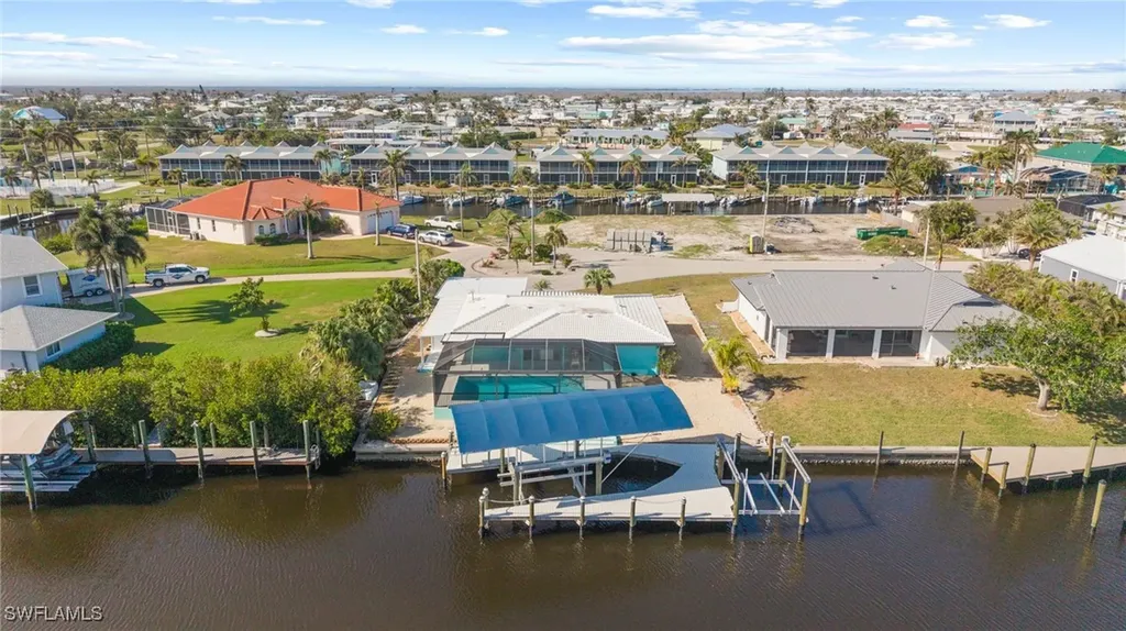 2872 Bracci Drive St. James City FL 33956