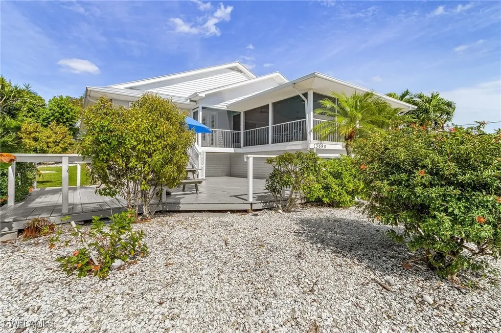 13690 Waterfront Drive Bokeelia FL 33922