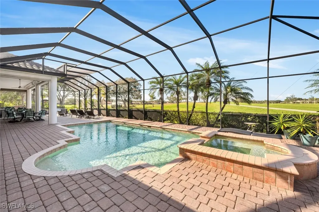 400 Terracina Way Naples FL 34119