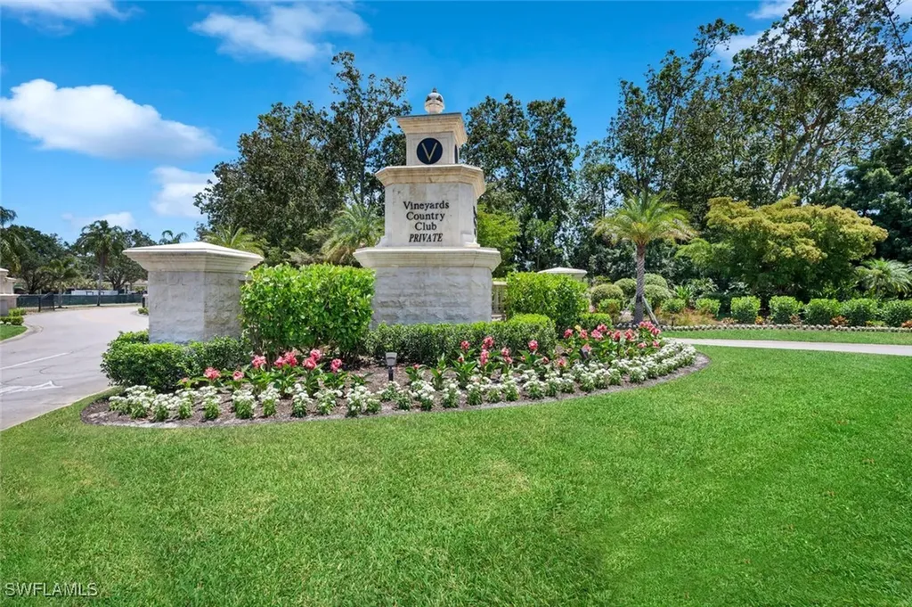 400 Terracina Way Naples FL 34119