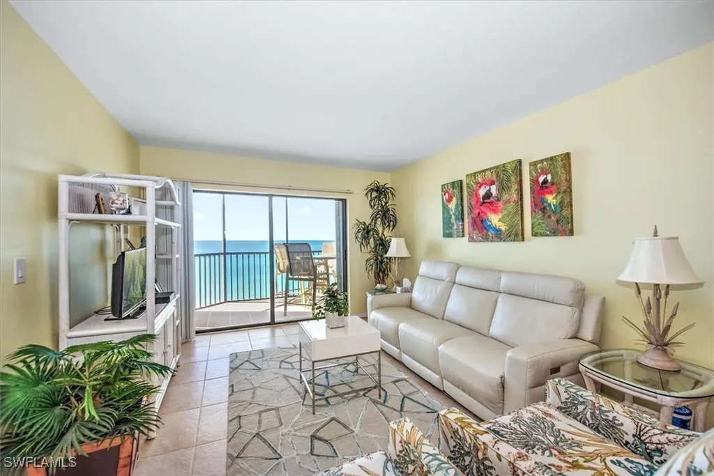 Fort Myers Beach FL, 7500 Estero Boulevard, Unit 806