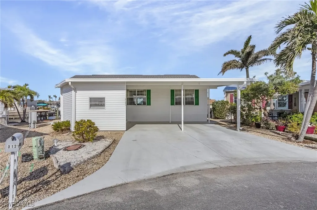 3121 Skipper Lane St. James City FL 33956