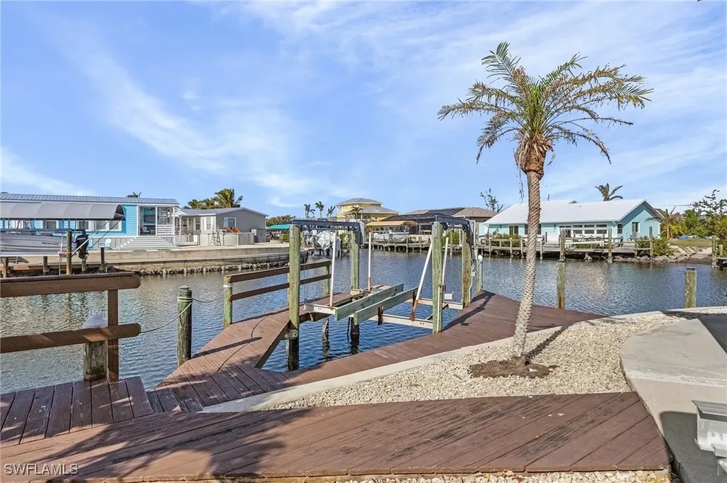 3121 Skipper Lane St. James City FL 33956