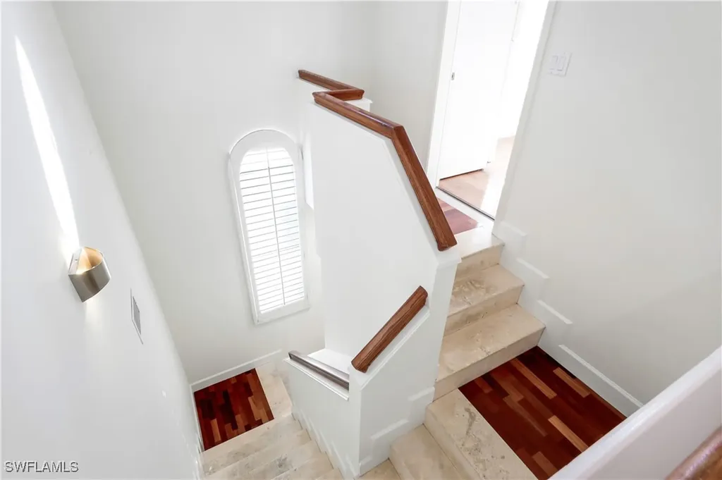11020 Vanderbilt Drive Naples FL 34108