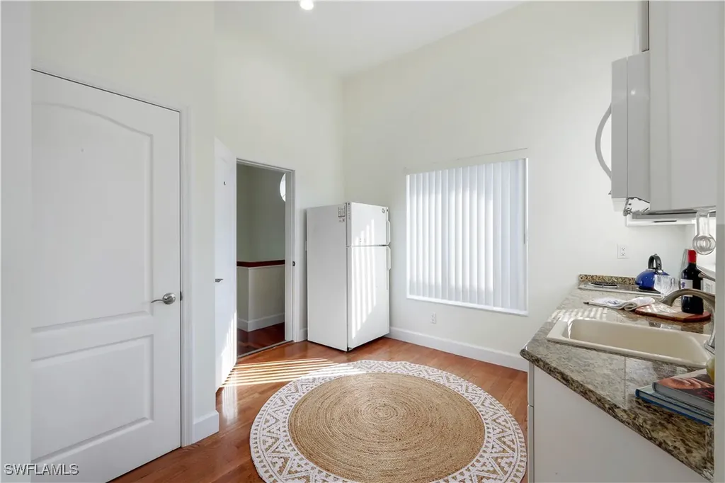 11020 Vanderbilt Drive Naples FL 34108
