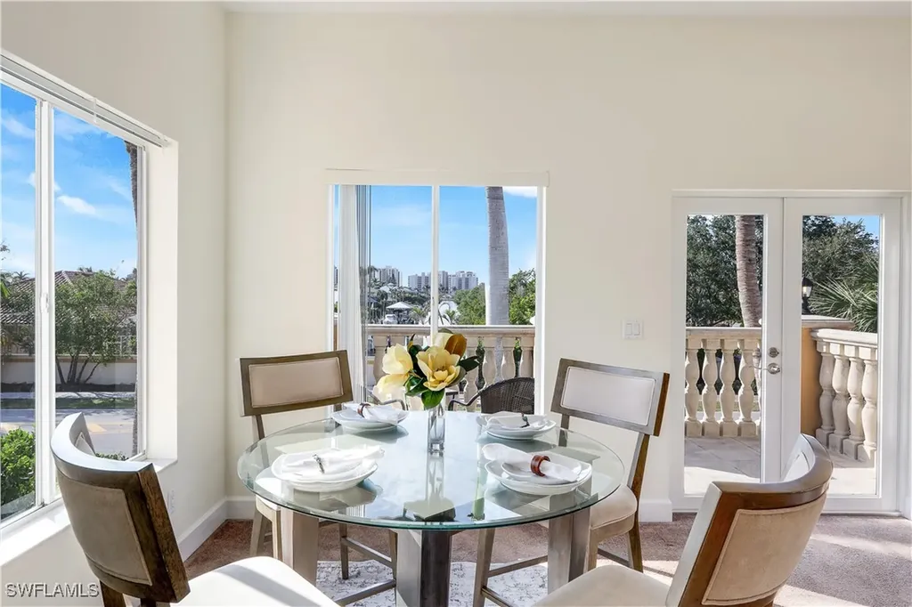 11020 Vanderbilt Drive Naples FL 34108