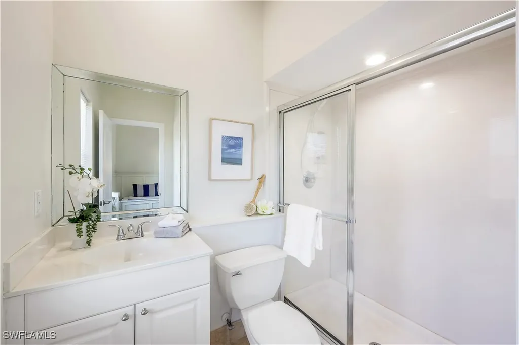 11020 Vanderbilt Drive Naples FL 34108