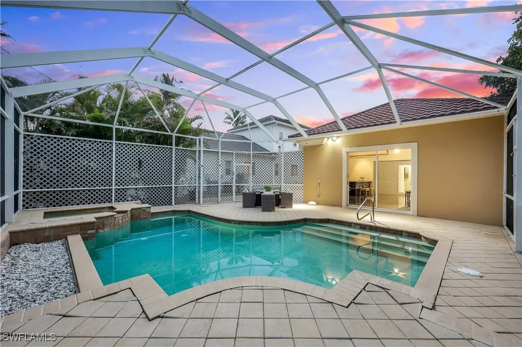 11020 Vanderbilt Drive Naples FL 34108