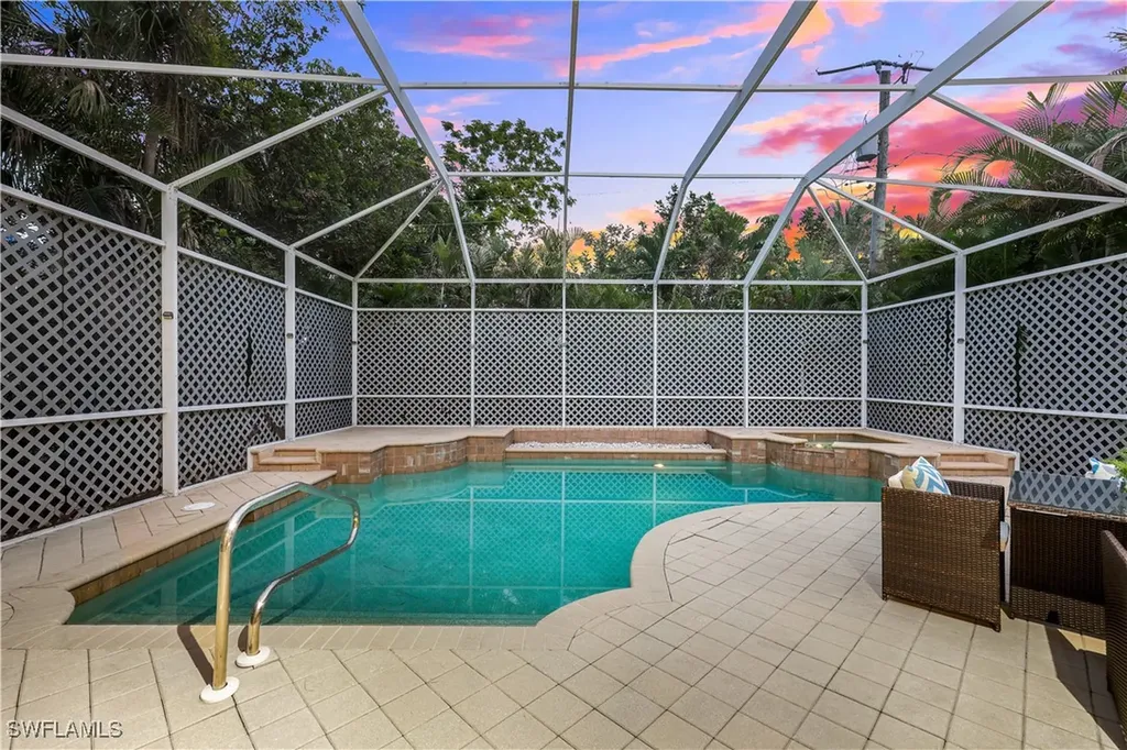 11020 Vanderbilt Drive Naples FL 34108