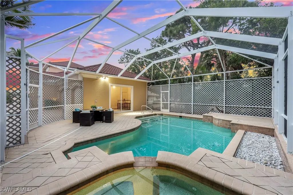 11020 Vanderbilt Drive Naples FL 34108