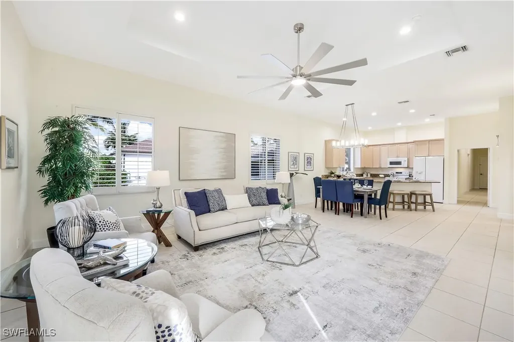 11020 Vanderbilt Drive Naples FL 34108