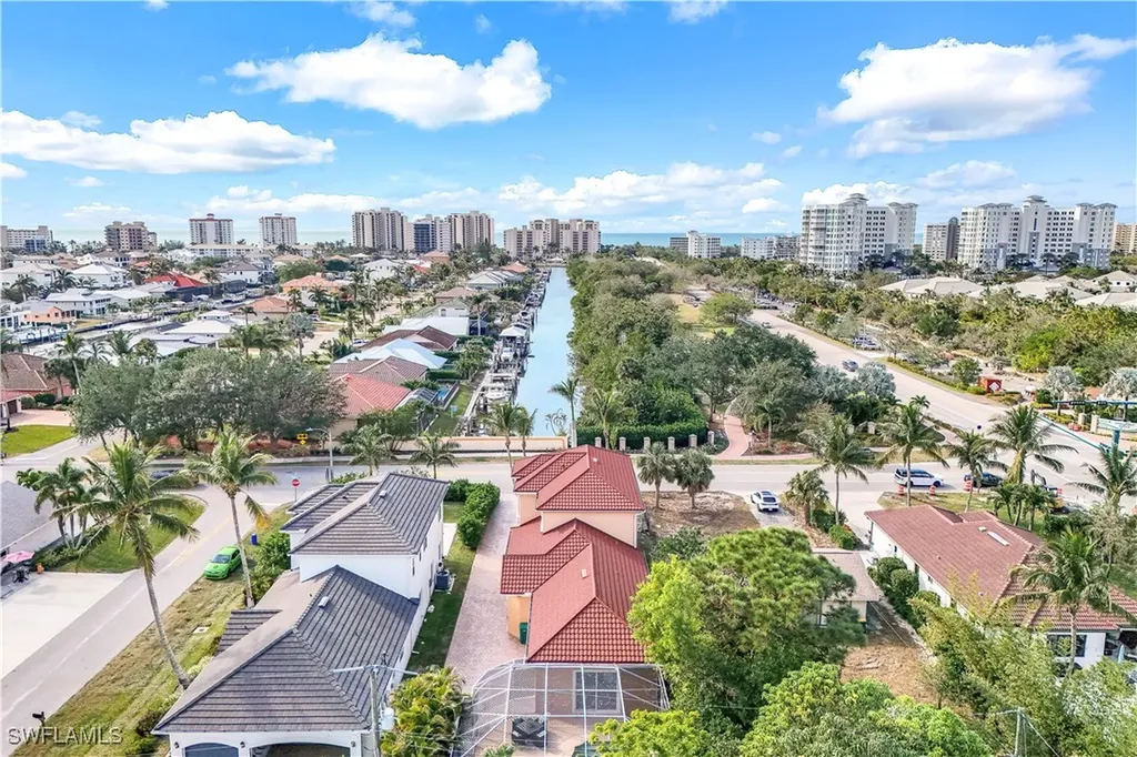 11020 Vanderbilt Drive Naples FL 34108
