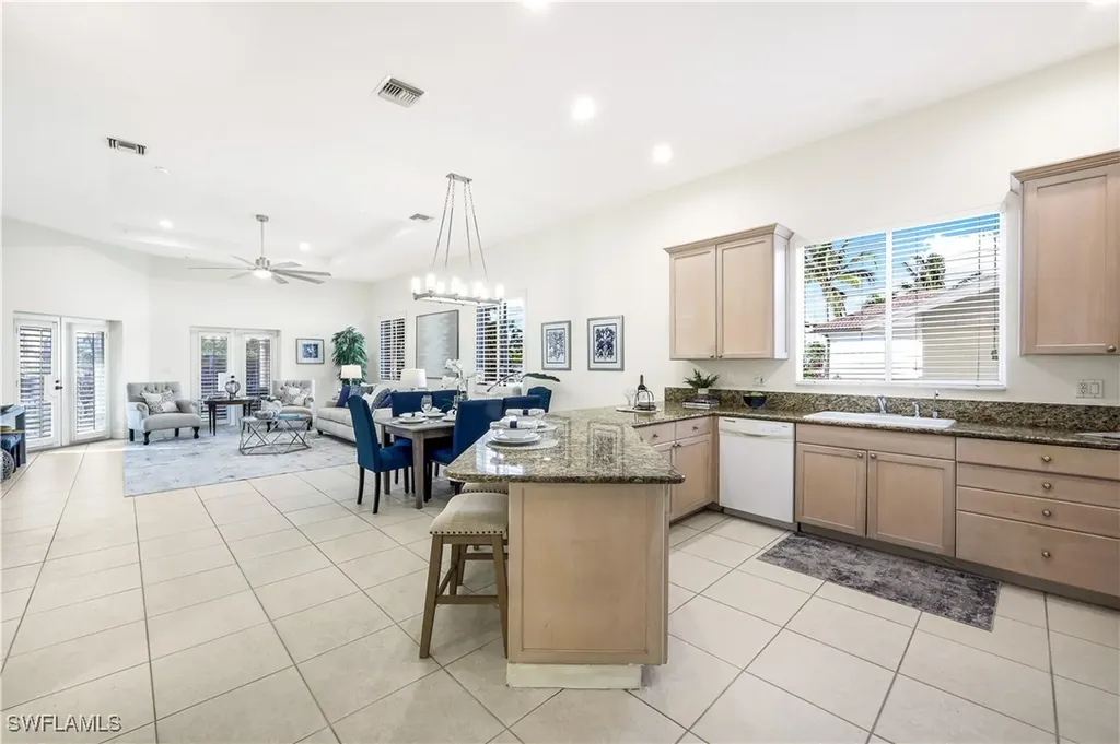 11020 Vanderbilt Drive Naples FL 34108