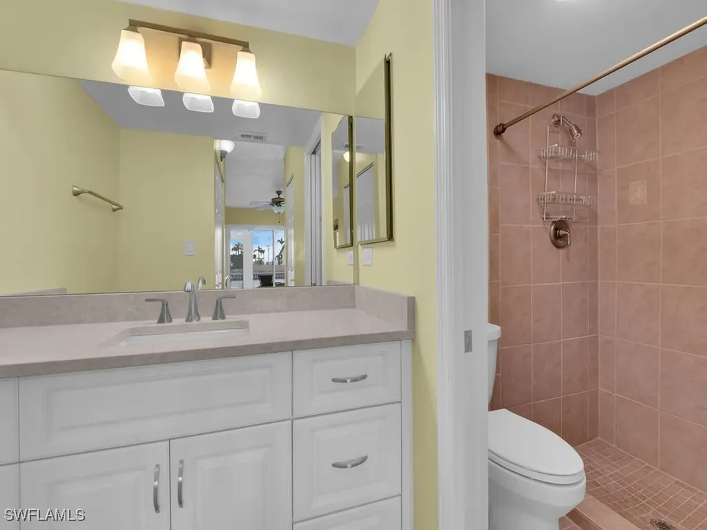 1926 SE 43rd Street Cape Coral FL 33904