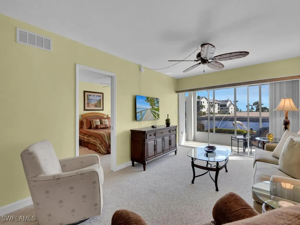 1926 SE 43rd Street Cape Coral FL 33904