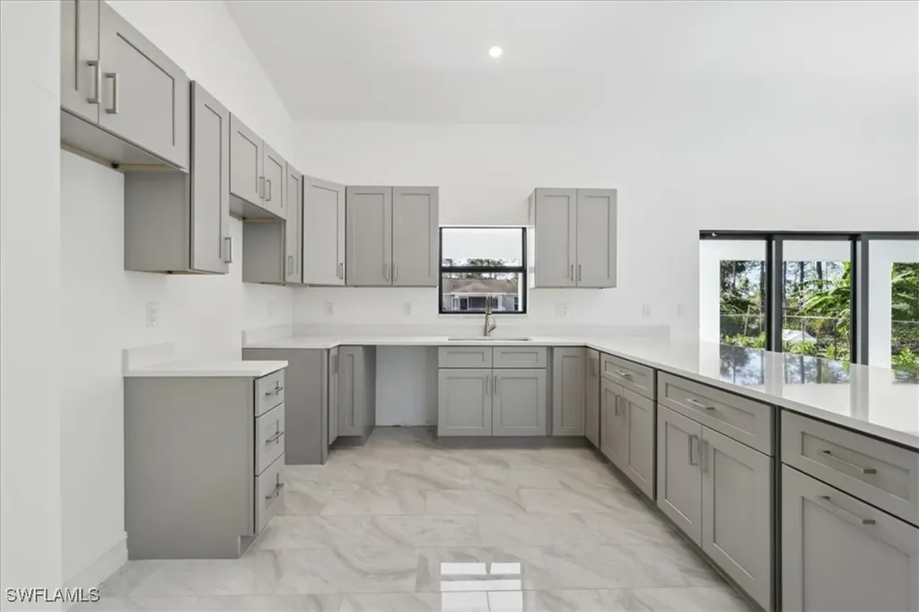 3751 Kilarney Street Fort Myers FL 33905
