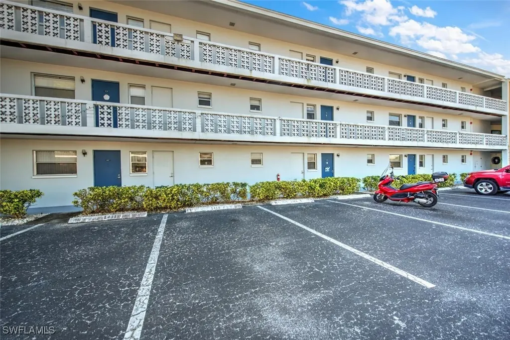 1418 Tropic Terrace North Fort Myers FL 33903