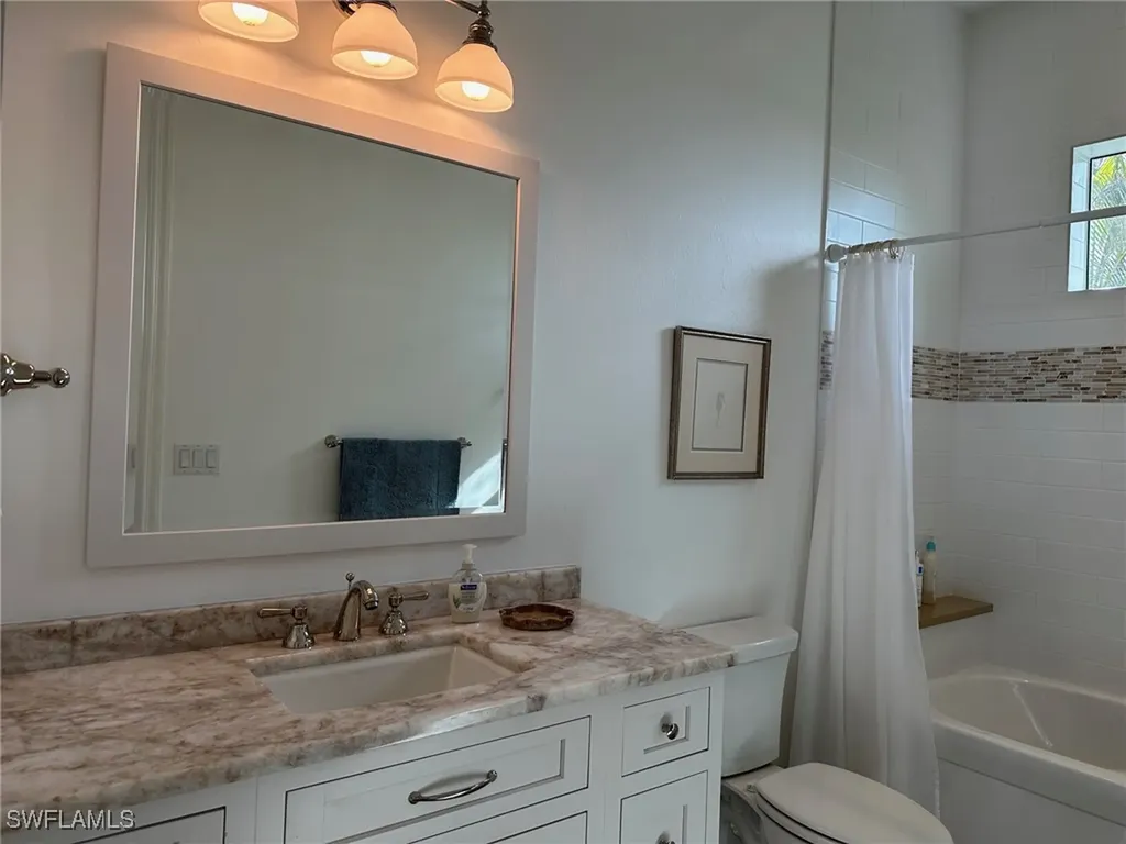 6195 Henderson Road Sanibel FL 33957