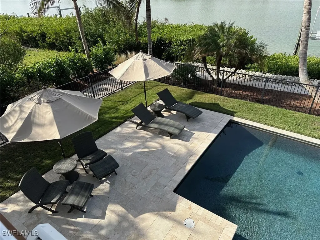 6195 Henderson Road Sanibel FL 33957