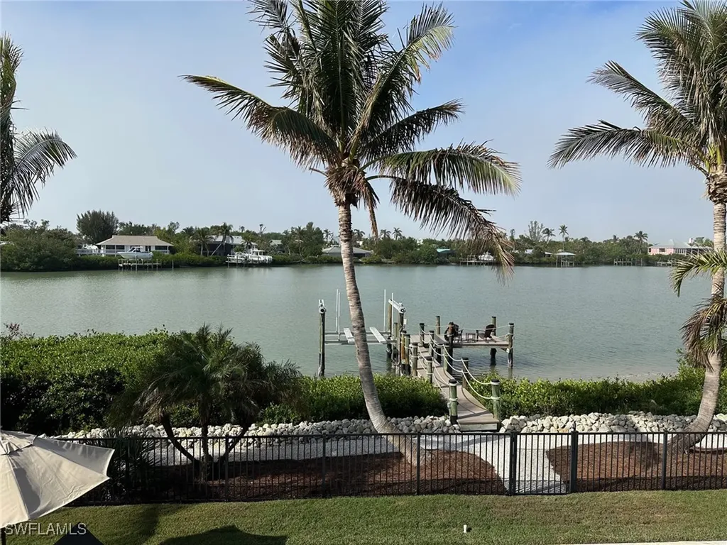 6195 Henderson Road Sanibel FL 33957