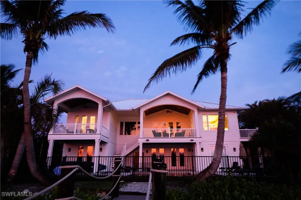6195 Henderson Road Sanibel FL 33957